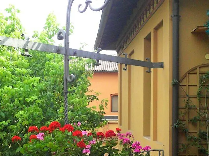 Il Giardino Segreto إيمولا